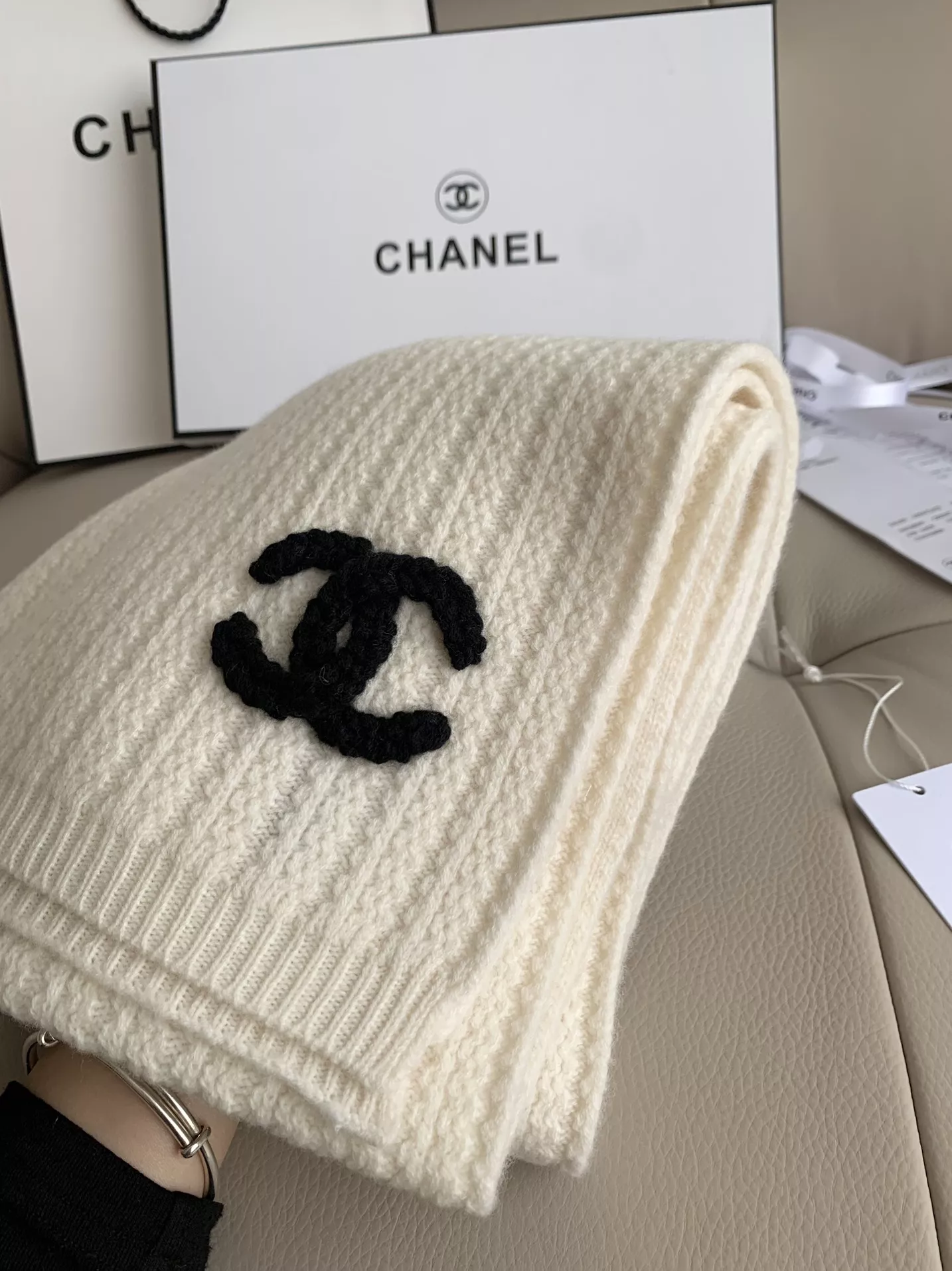 chanel echapres pour femme s_12b064a4